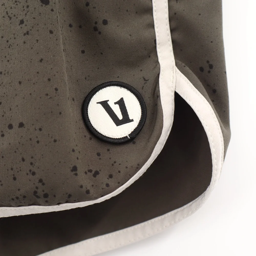 Vuori Women's Clementine Olive Green/Tan 2" Inseam Sz L - Picture 4 of 6